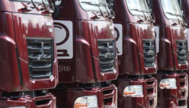 Минский автомобильный завод передал 80 единиц юбилейной техники дилерам Беларуси и России 